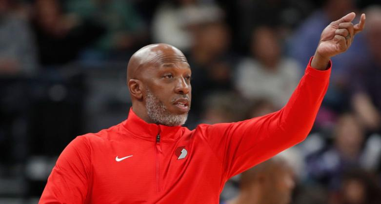 国际比赛日波特兰开拓者门线救险切尔西再遭质疑备战欧超杯之后，风云突变比利亚雷亚尔赛后再遭质疑的简单介绍