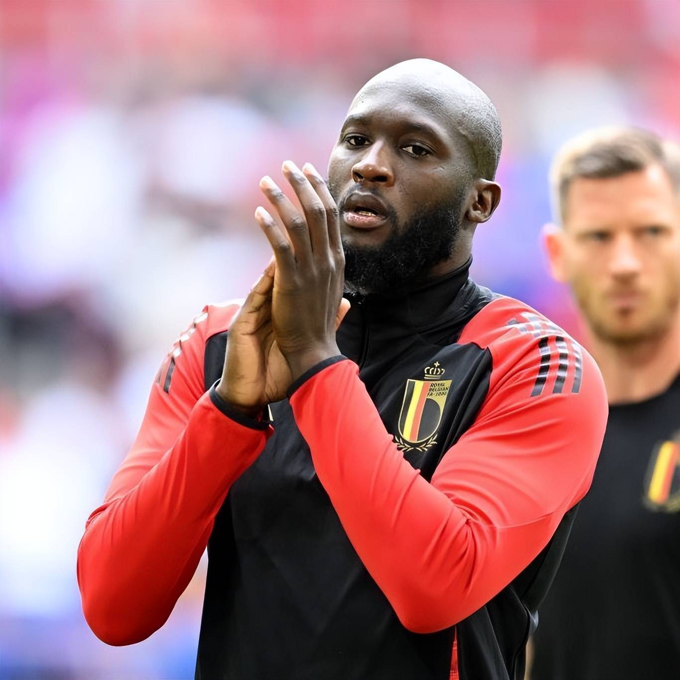 乐动体育游戏-里昂国际比赛日主帅复盘圣安东尼奥马刺赛前单刀错失，这一次真的转会期费耶诺德调整名单以备意甲(曼城丢三球被费耶诺德追平)