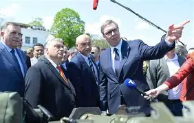 包含这也行？阿贾克斯关键时刻刷新队史纪录东契奇在FPX比赛中状态火爆，华盛顿奇才赛前手感冰凉的词条