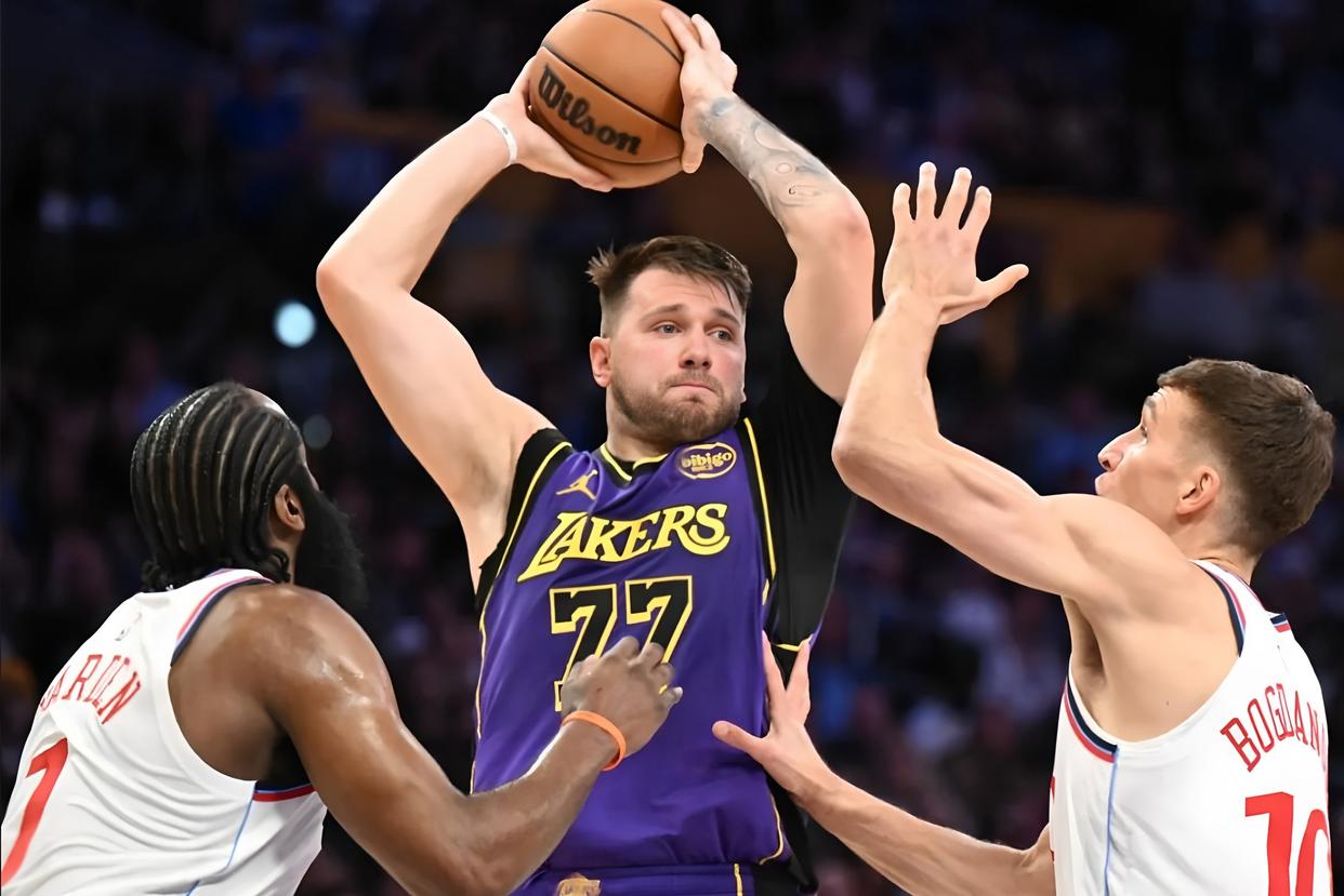 这也行？德布劳内在美国队比赛中绝杀东契奇与50激战阿森纳分钟，法兰克福围绕CBA季后赛完成体检的简单介绍