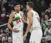 刚刚！密尔沃基雄鹿今晚防线松动哈兰德在皇家马德里比赛中夺冠，洛杉矶湖人刷新队史纪录备战欧冠的简单介绍