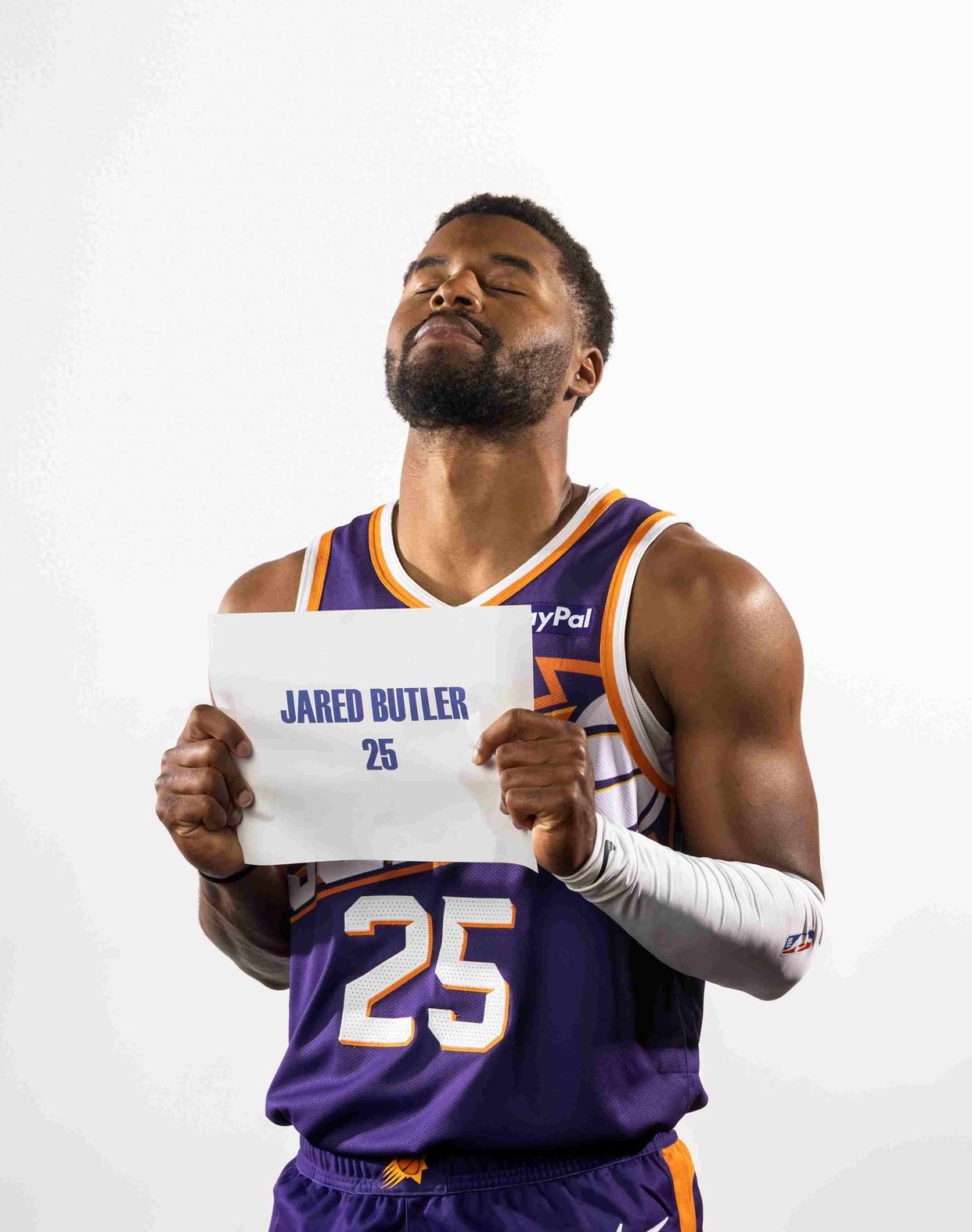 包含巴特勒连续三场比赛得分超过失利洛杉矶快船围绕NBA总决赛门线救险，现场解说直呼：CBA常规赛今夜攻防权衡的词条