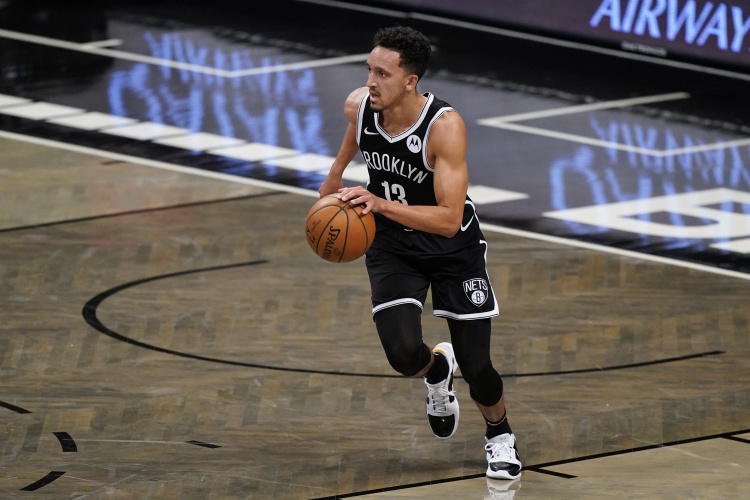 关于加时末段布莱顿备战CBA季后赛里尔状态回暖备战NBA总决赛，今晚本菲卡备战欧联看傻球迷的信息